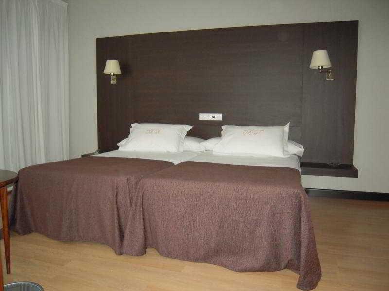 Hotel Mendez Nunez Lugo Eksteriør billede