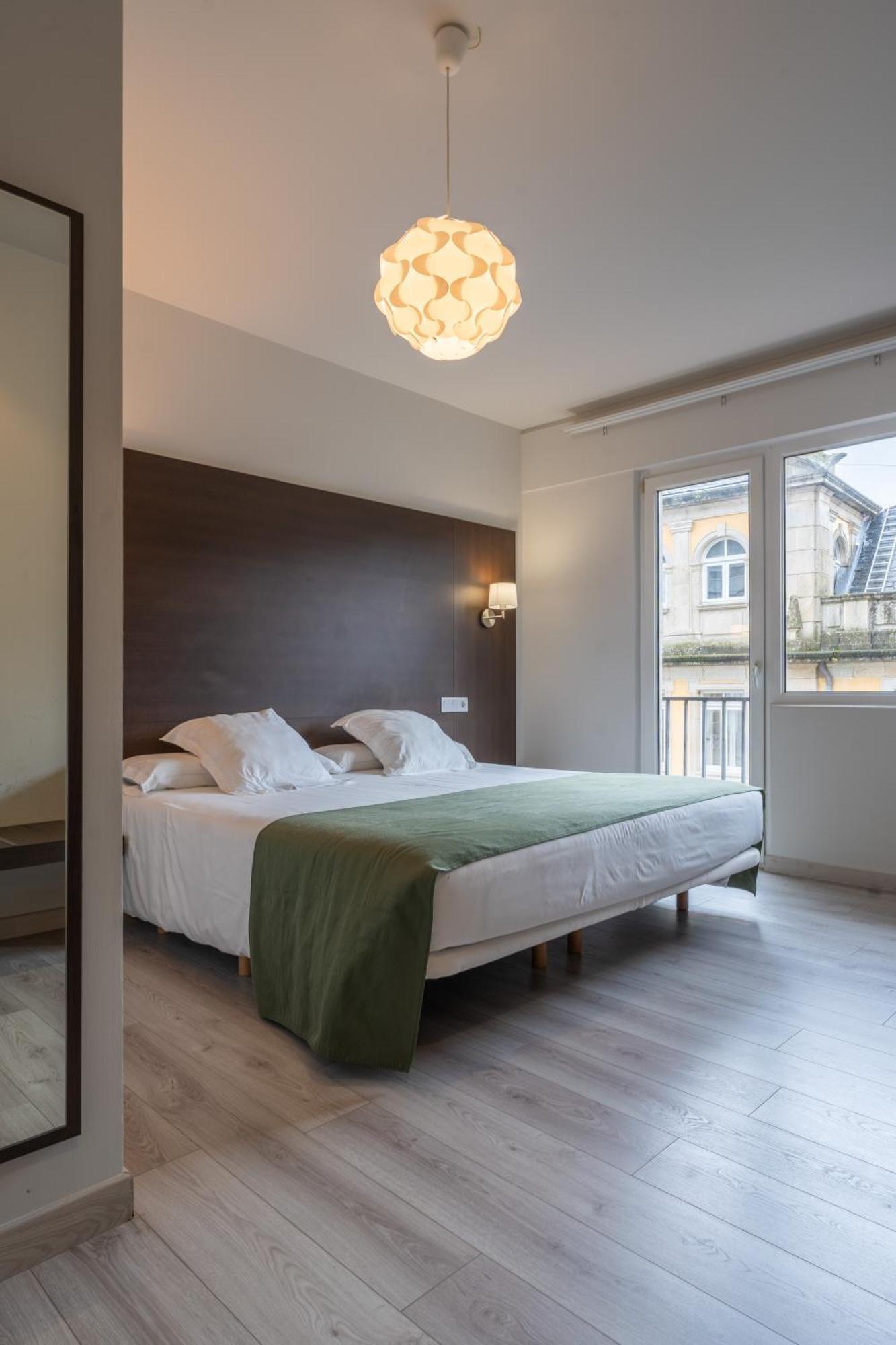 Hotel Mendez Nunez Lugo Eksteriør billede