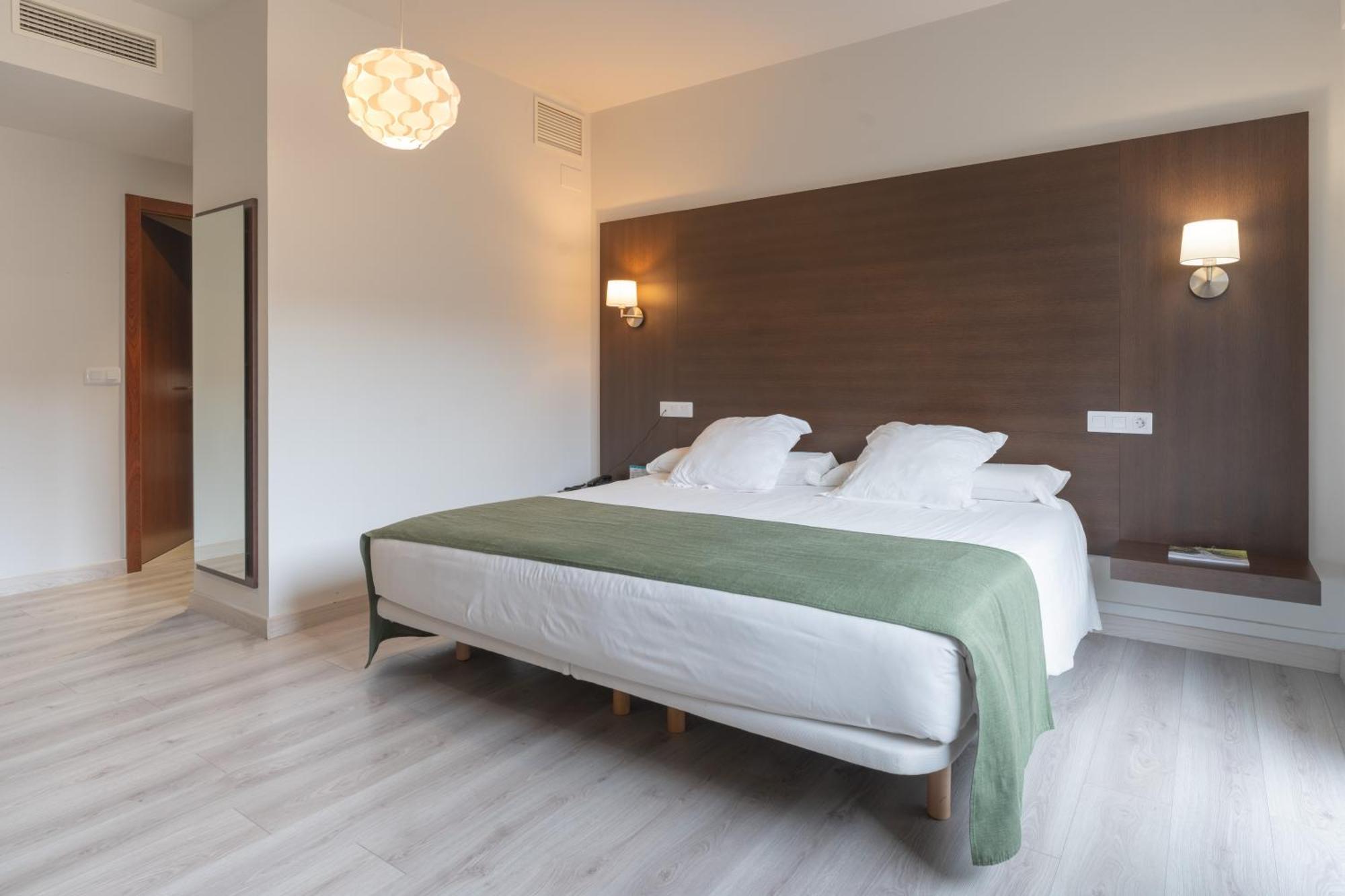 Hotel Mendez Nunez Lugo Eksteriør billede